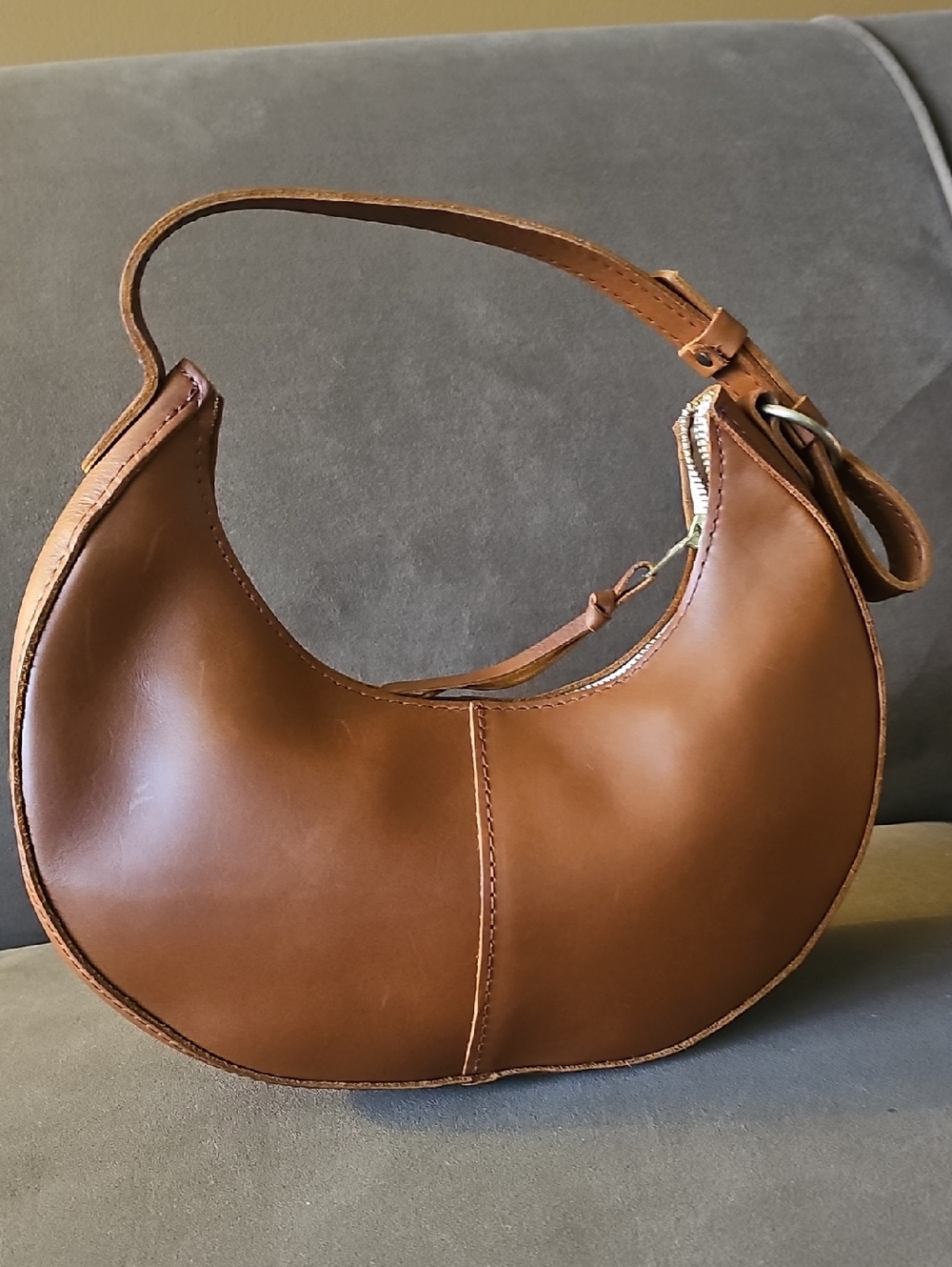 Portland Leather Goods Nora Shoulder Bag in the color Honey - Picture 5 of 7